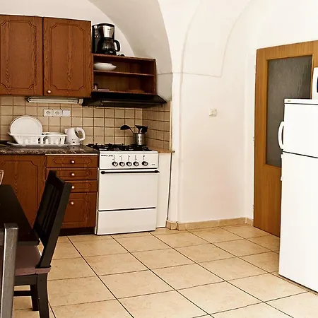 U Taisia Aparthotel *